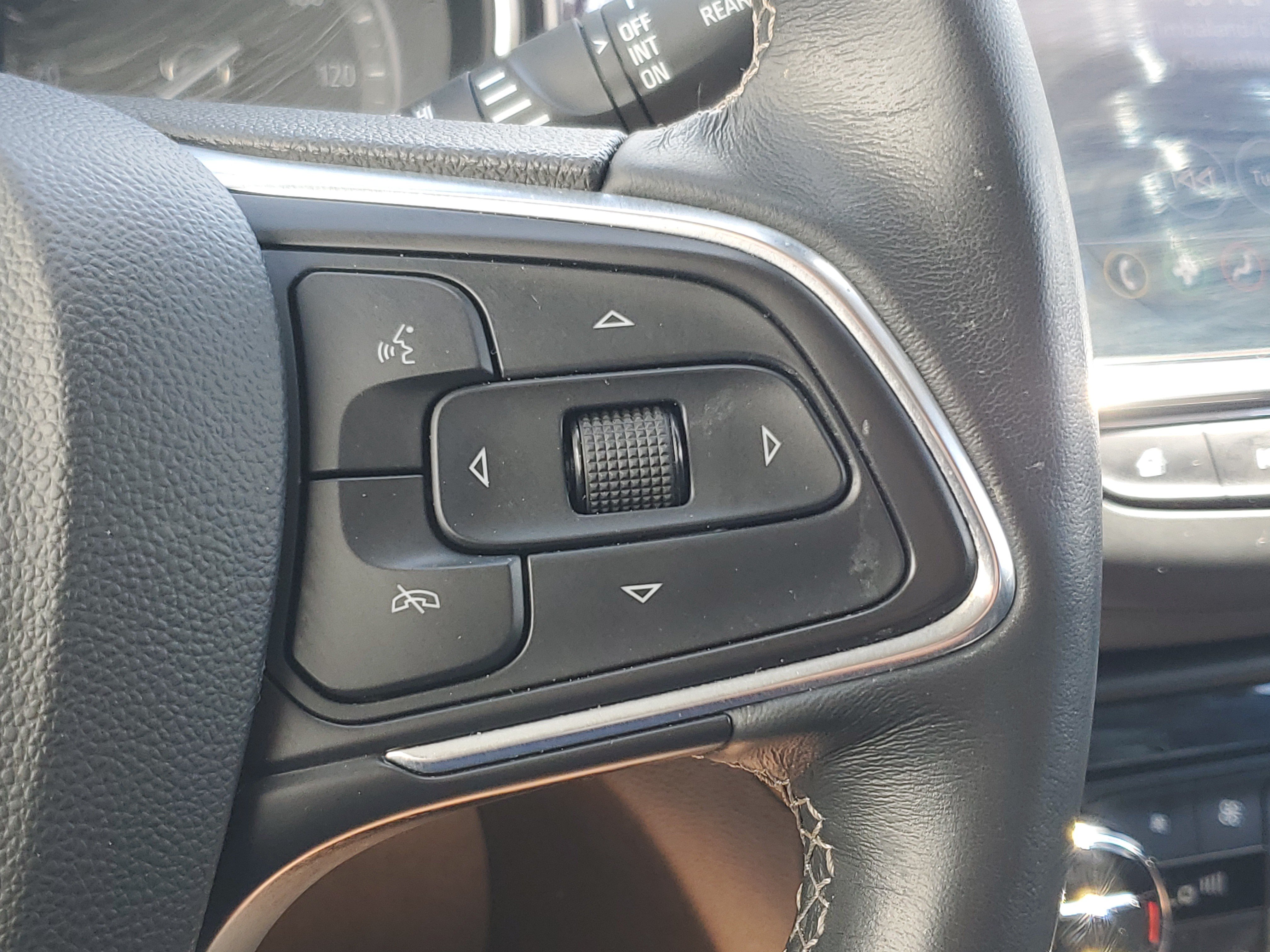 Used 2023 Buick Encore GX Select w/ Safety Package II FWD image 22