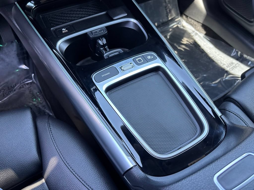 Used 2025 Mercedes-Benz GLA 250 image 17
