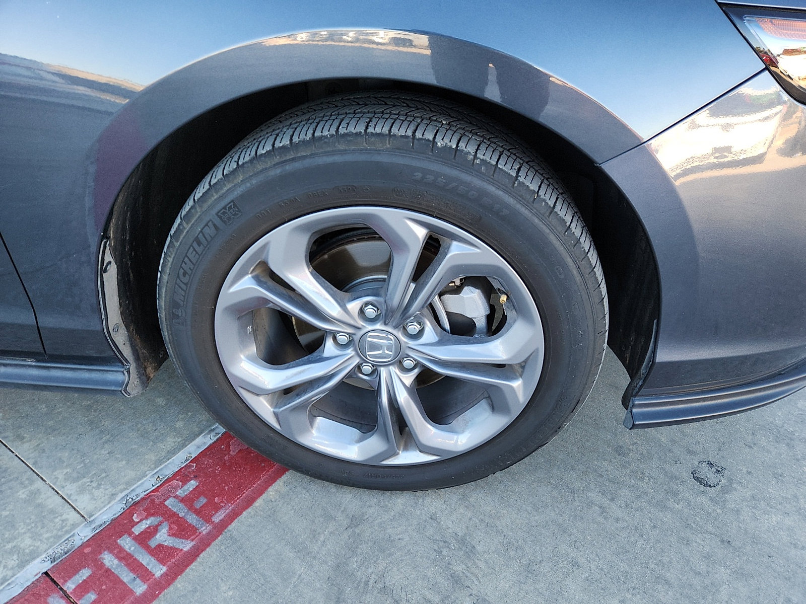 Used 2024 Honda Accord EX image 9