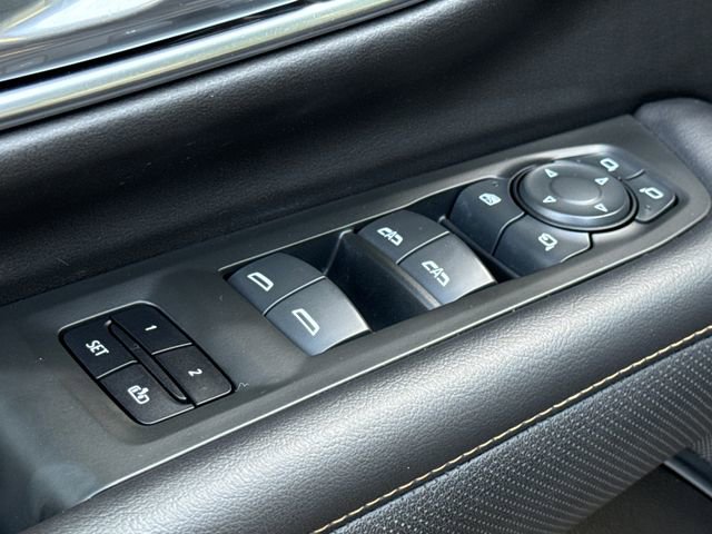 Used 2022 GMC Yukon AT4 image 24