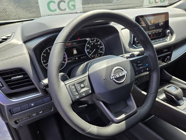 New 2026 Nissan Rogue SV FWD image 9