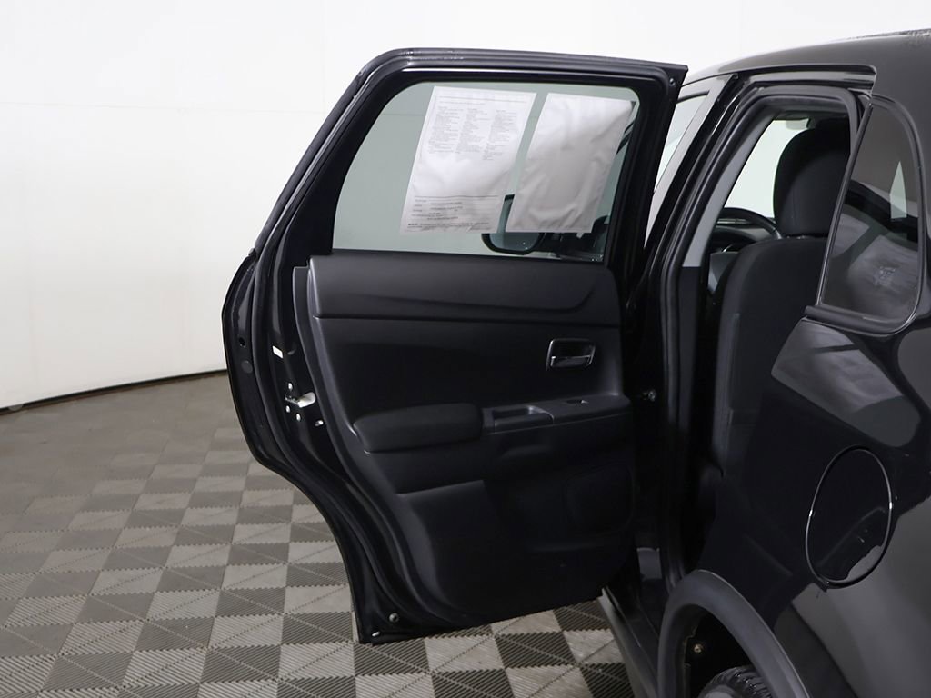Used 2024 Mitsubishi Outlander Sport LE AWD/4WD image 18