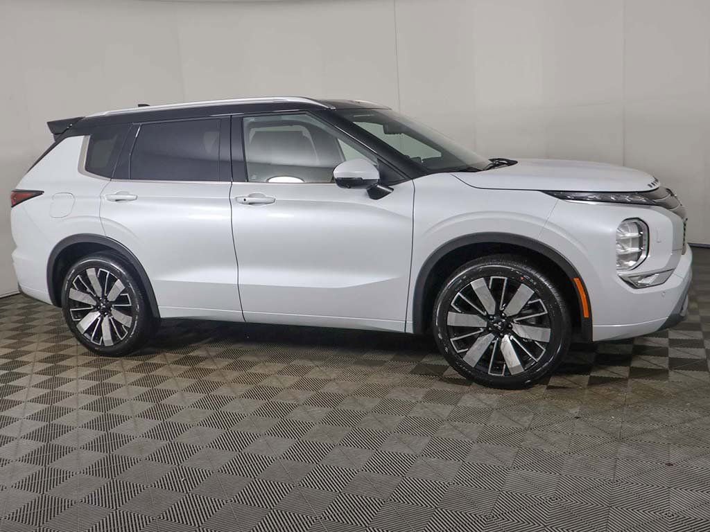 New 2026 Mitsubishi Outlander SEL AWD/4WD image 24