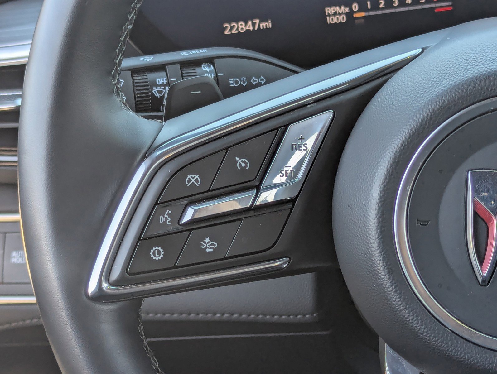 Certified 2025 Buick Enclave Preferred image 23