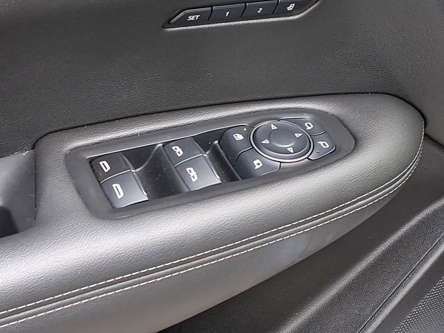 Used 2023 Cadillac XT6 Luxury image 17