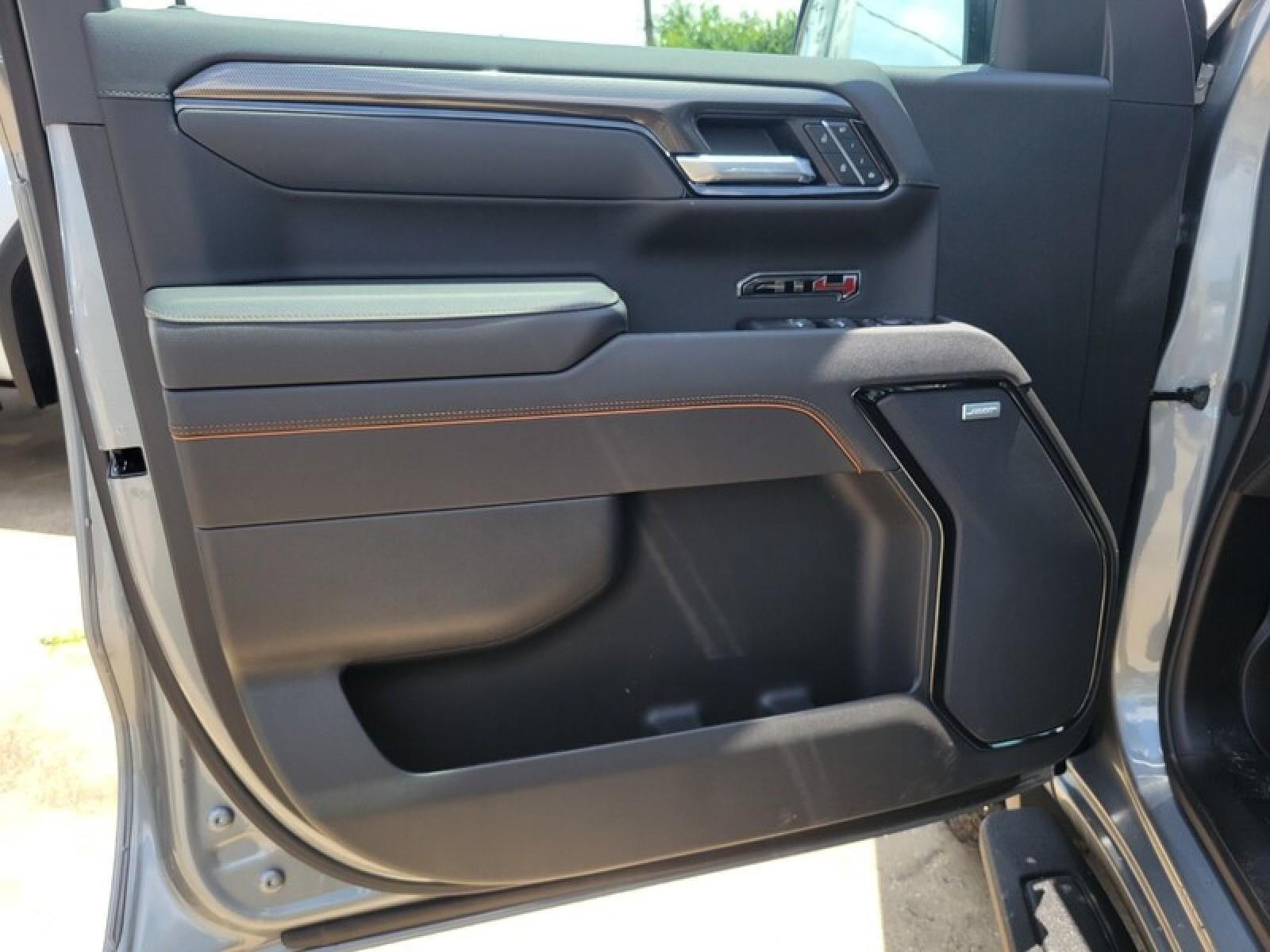 New 2026 GMC Sierra 1500 AT4 w/ AT4 Premium Package AWD/4WD image 15