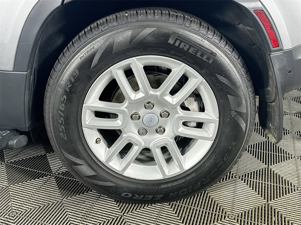 Used 2020 Land Rover Defender 110 S image 35