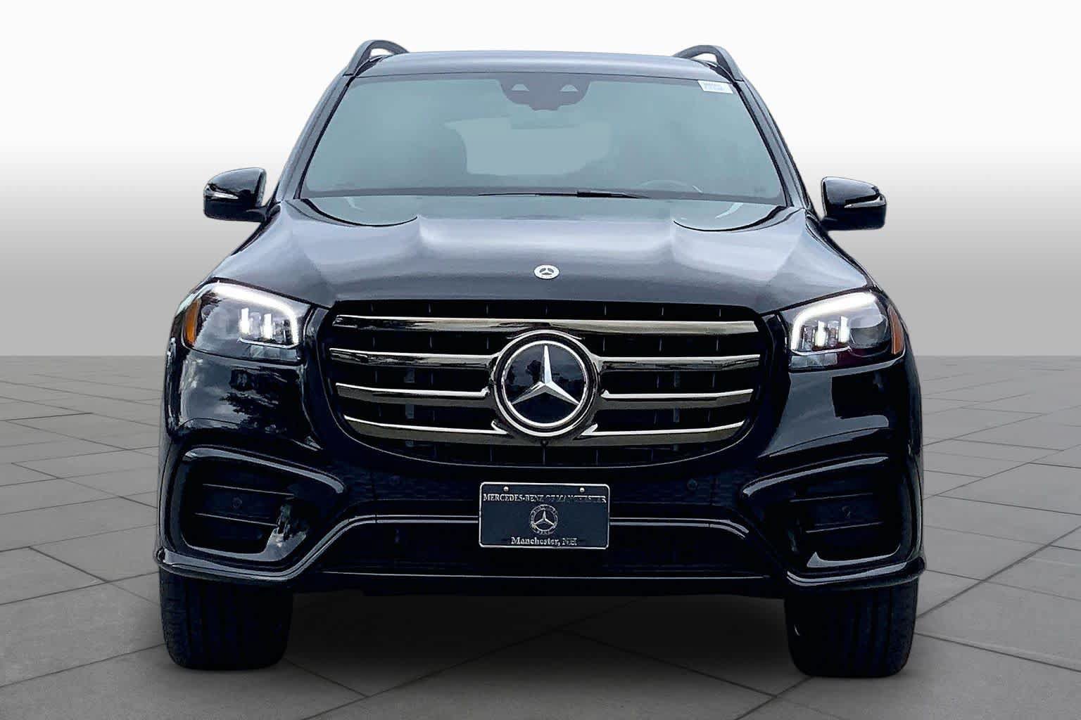 New 2026 Mercedes-Benz GLS 580 4MATIC image 3