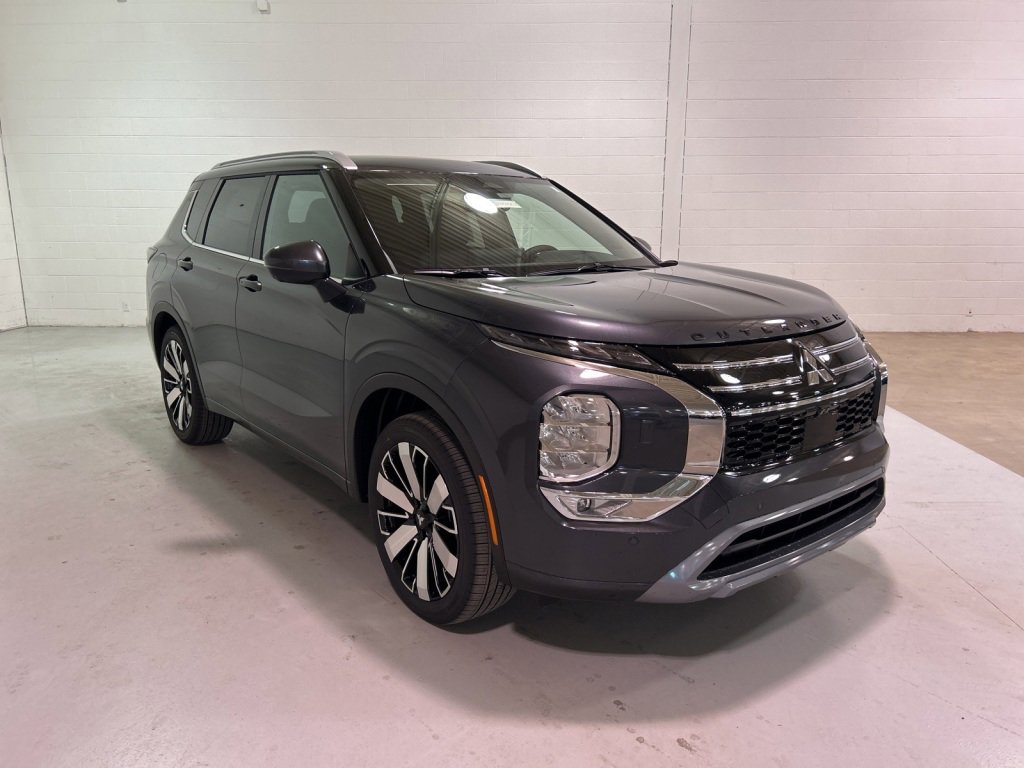 New 2025 Mitsubishi Outlander SEL