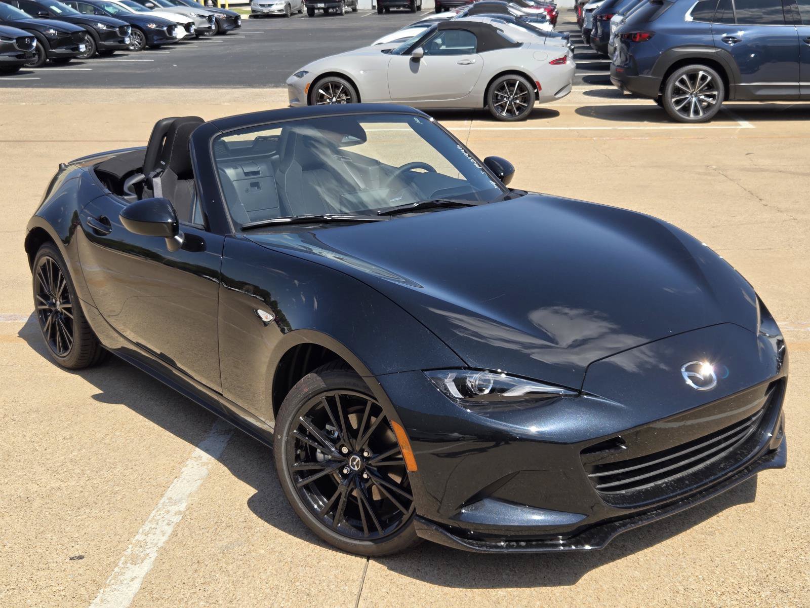 New 2026 MAZDA MX-5 Miata Club w/ Interior Package RWD image 7