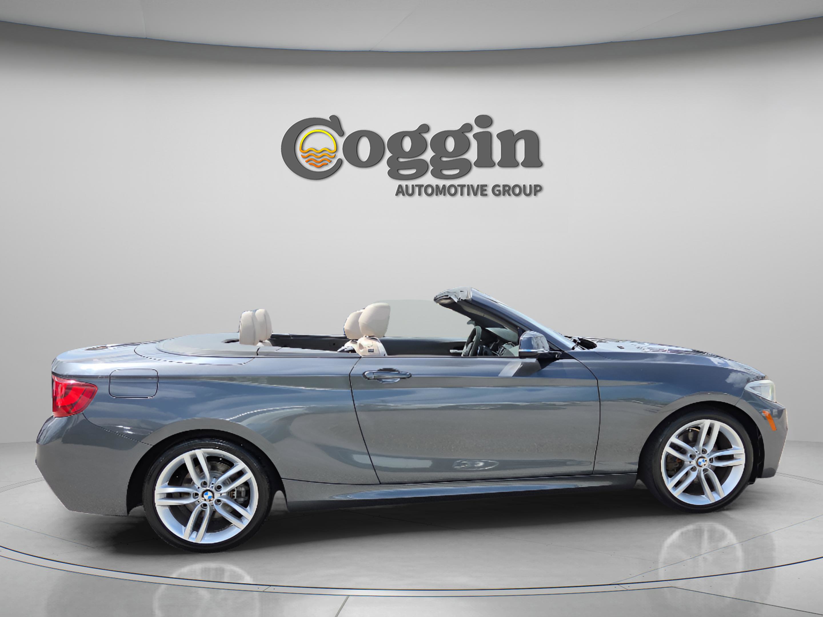 Used 2017 BMW 230i Convertible image 6