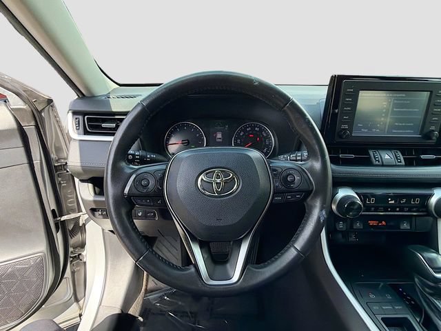 Used 2019 Toyota RAV4 XLE Premium w/ Cold Weather Package FWD image 11