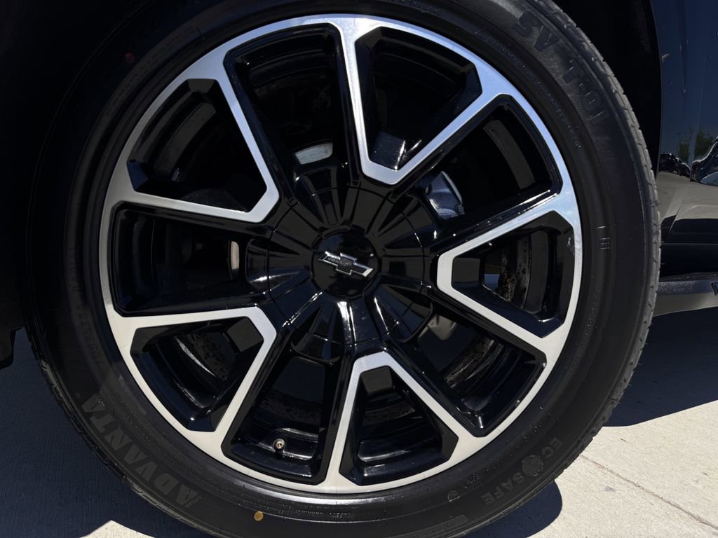 Used 2024 Chevrolet Tahoe RST w/ Max Trailering Package AWD/4WD image 9