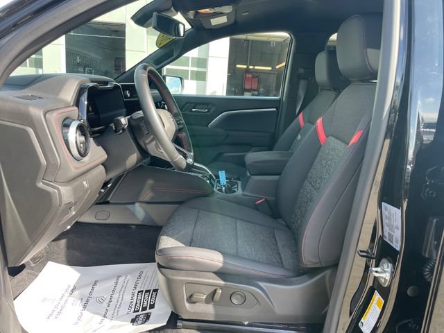 Used 2024 Chevrolet Colorado Z71 w/ Z71 Convenience Package 2 AWD/4WD image 19