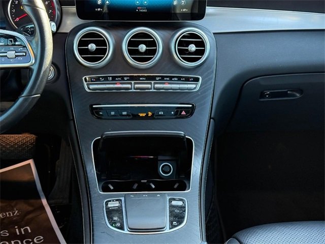 Used 2020 Mercedes-Benz GLC 300 4MATIC image 16