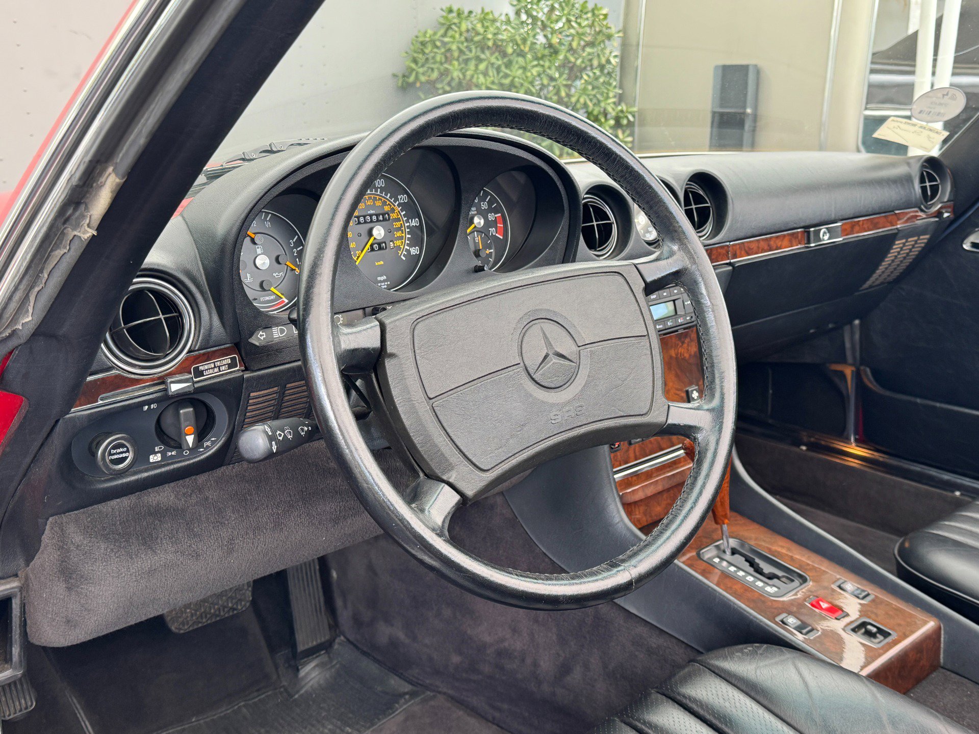 Used 1987 Mercedes-Benz 560 SL image 27