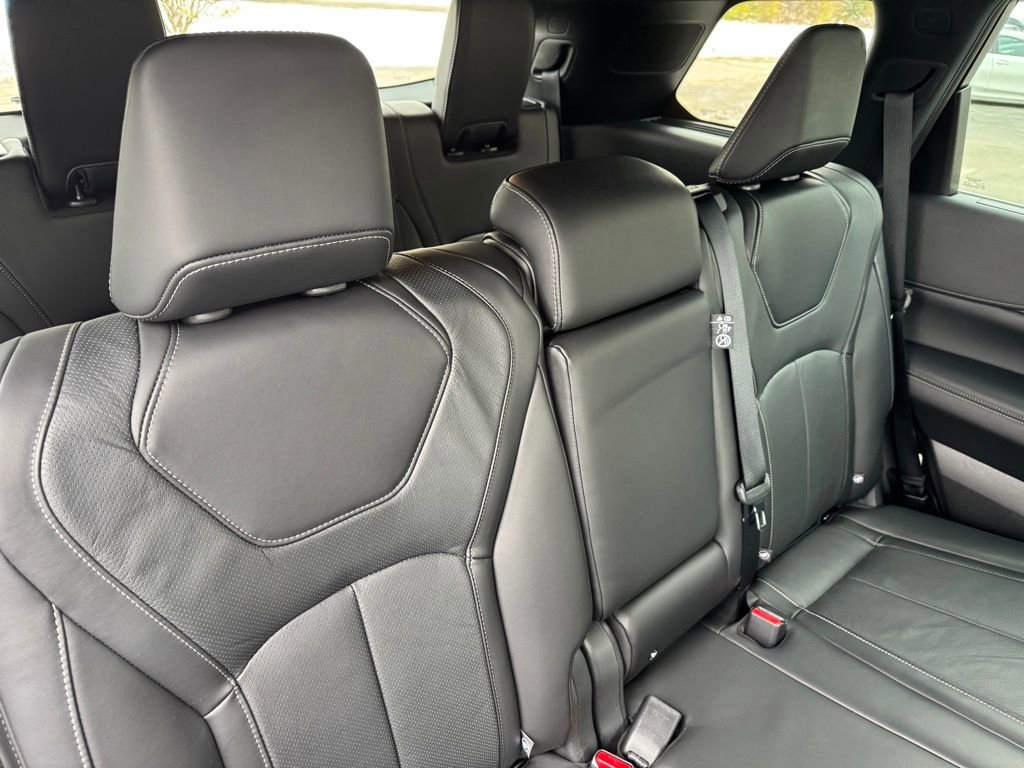 Used 2025 INFINITI QX60 Luxe w/ Black Edition image 31