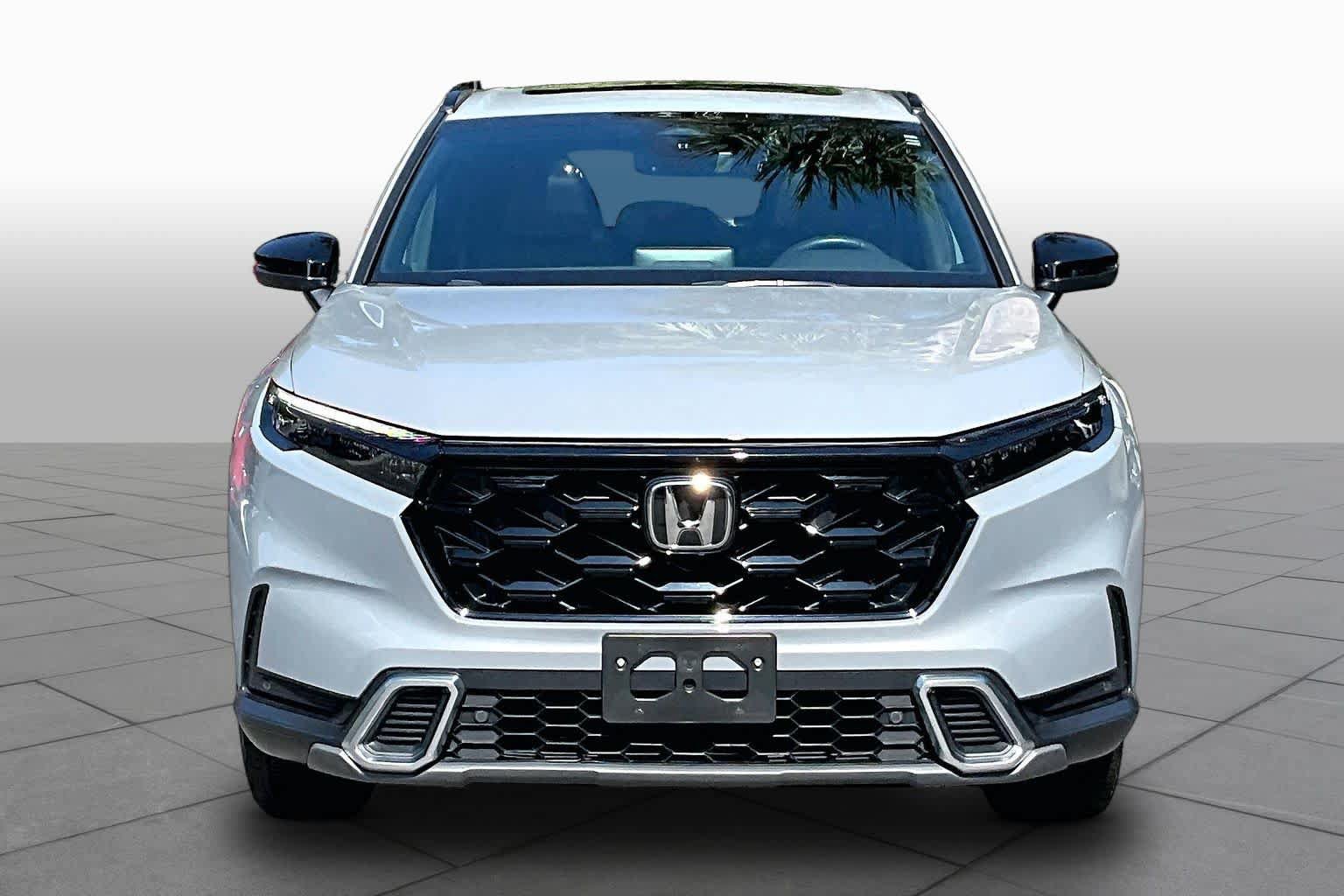 Used 2024 Honda CR-V Sport Touring image 4