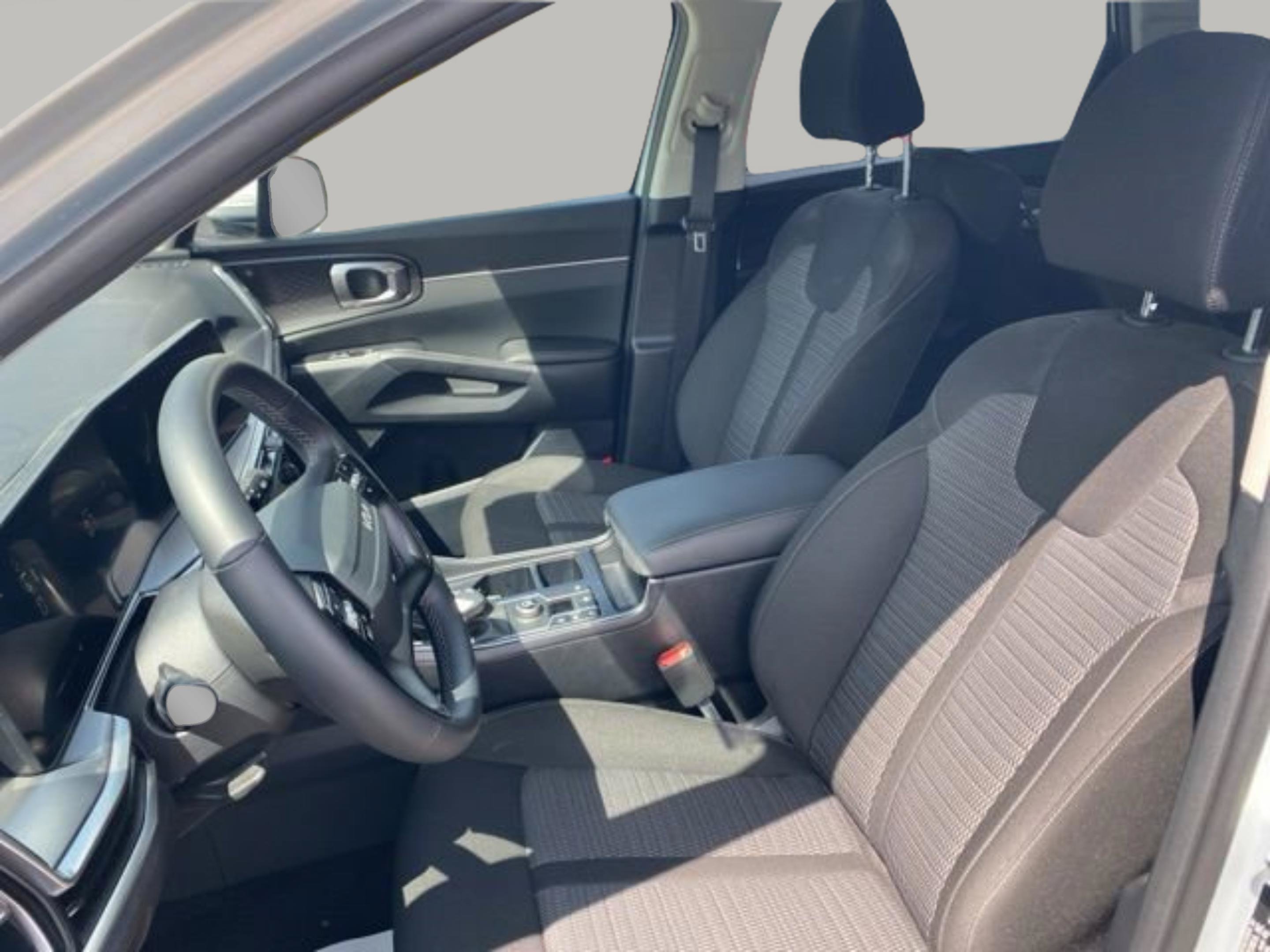 Used 2026 Kia Sorento LX FWD image 10