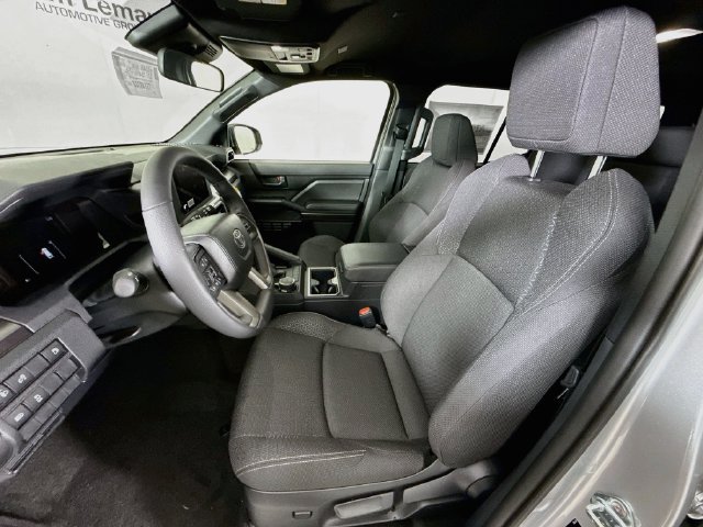 New 2026 Toyota 4Runner SR5 AWD/4WD image 19