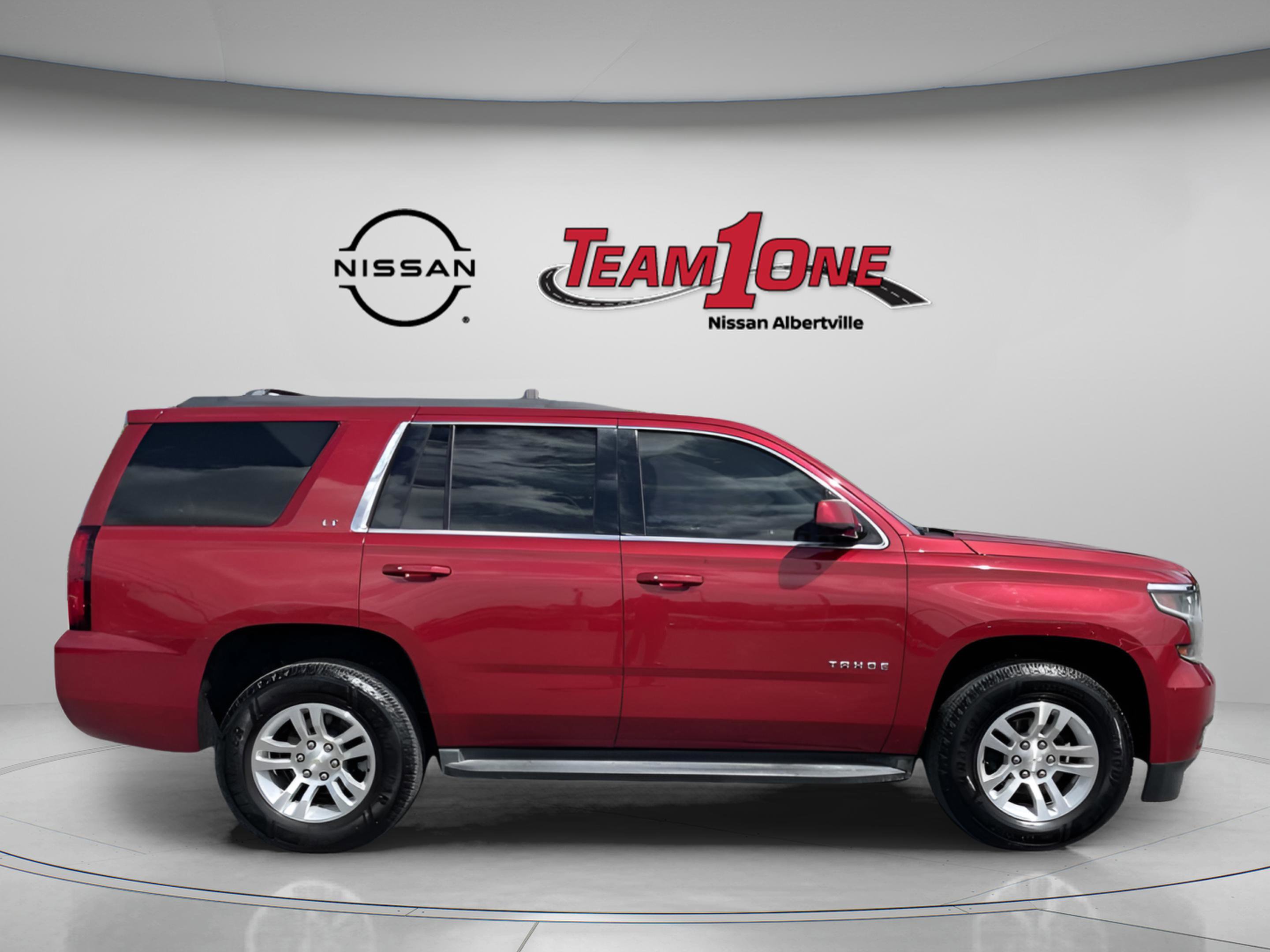 Used 2015 Chevrolet Tahoe LT w/ Luxury Package AWD/4WD image 9