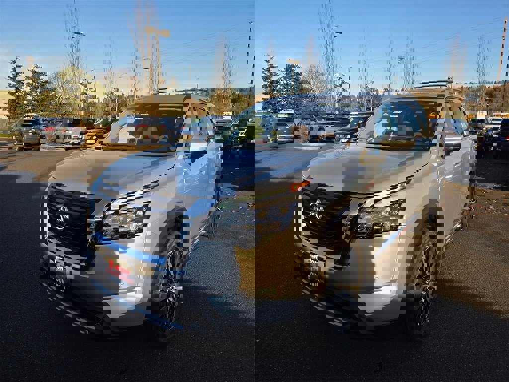 New 2025 Nissan Pathfinder Platinum w/ Cargo Package