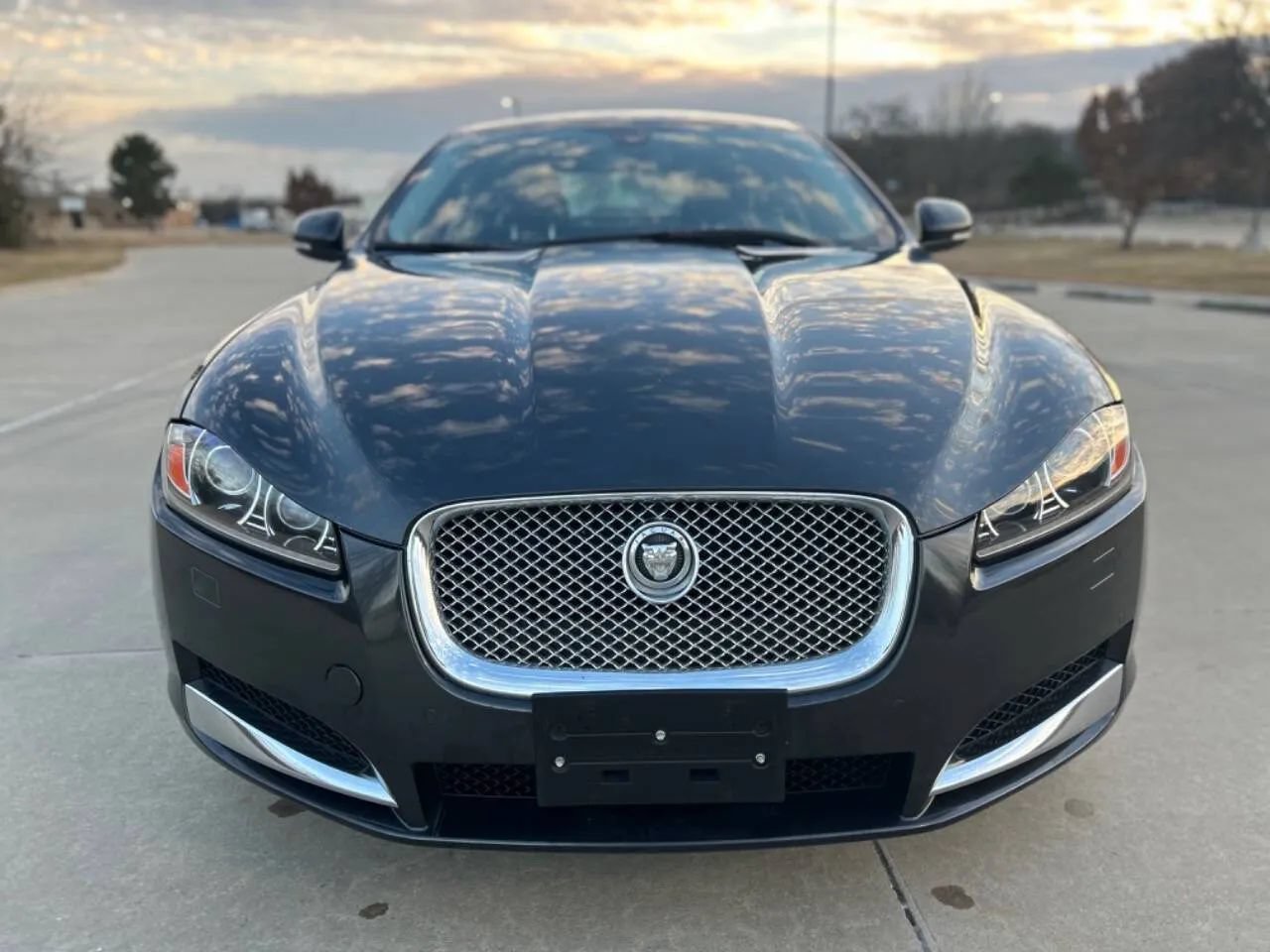 Used 2013 Jaguar XF 3.0 RWD image 3