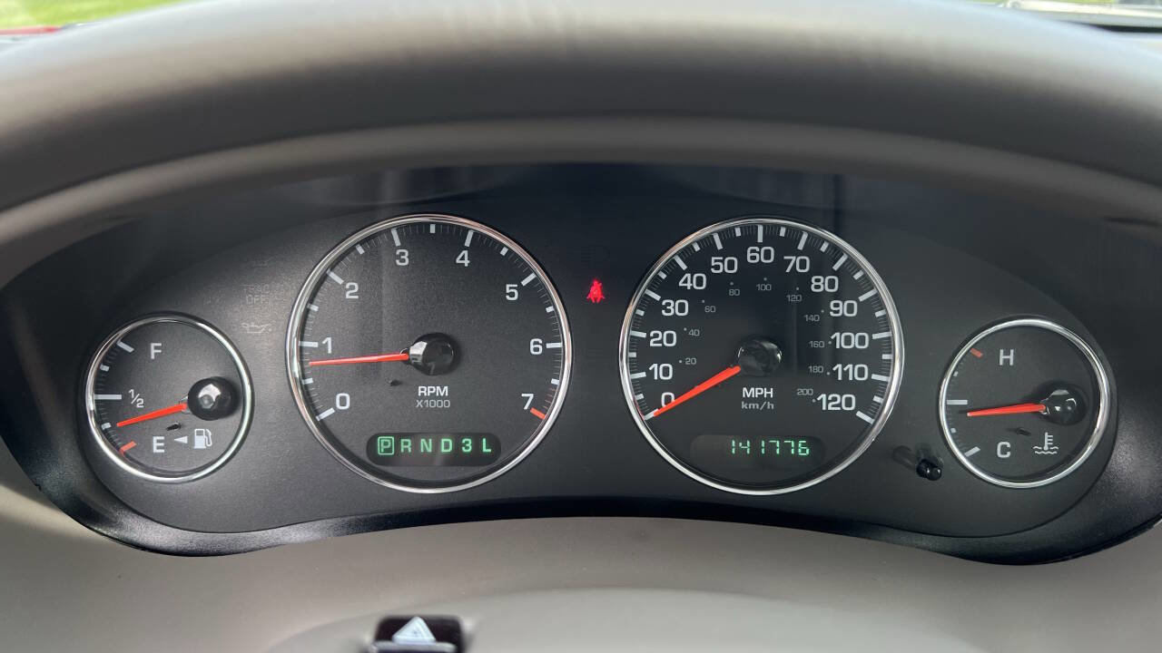 Used 2004 Chrysler Concorde LXi image 39