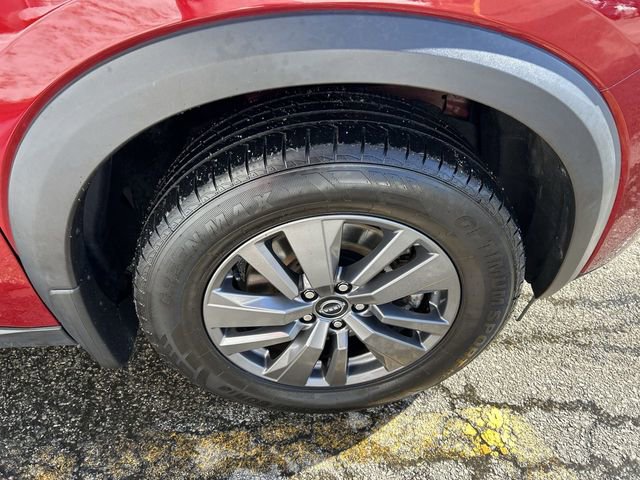 Used 2024 Nissan Pathfinder SV w/ Black Appearance Package image 13