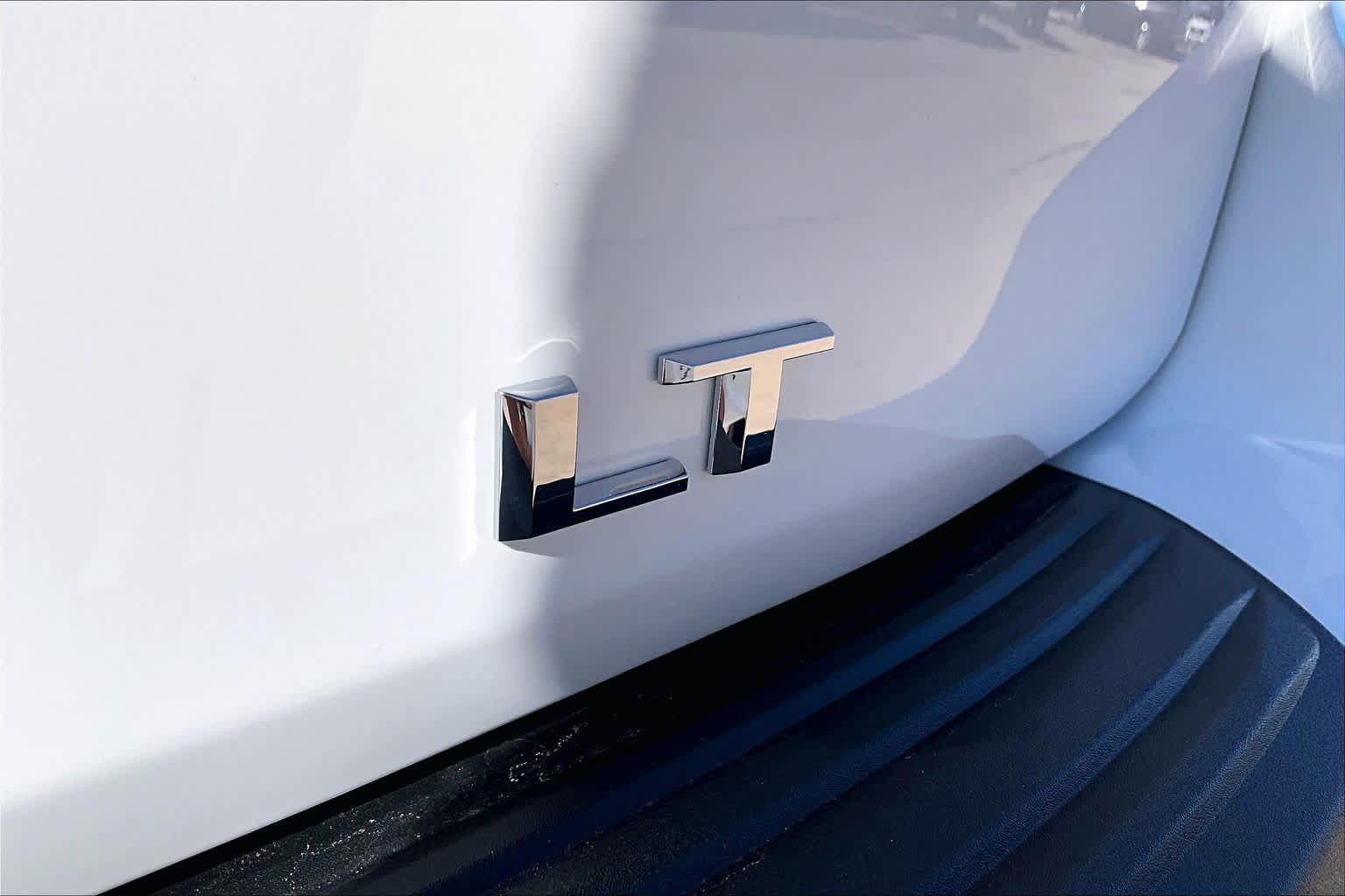 New 2026 Chevrolet Suburban LT w/ Comfort Package AWD/4WD image 16