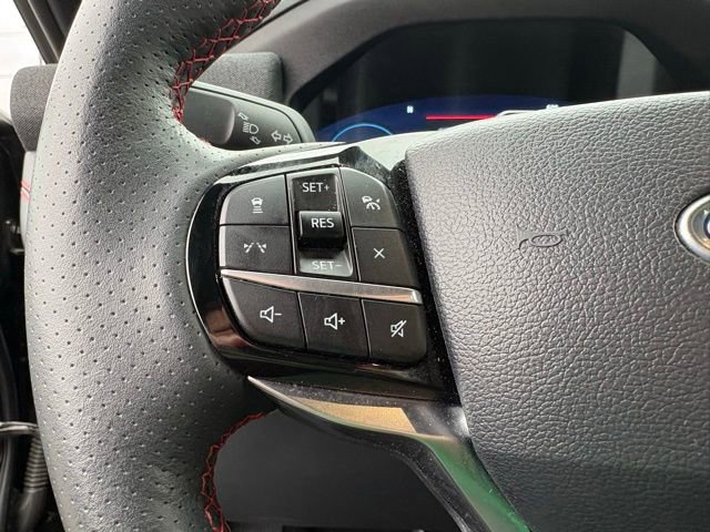 Used 2025 Ford Explorer ST-Line image 24