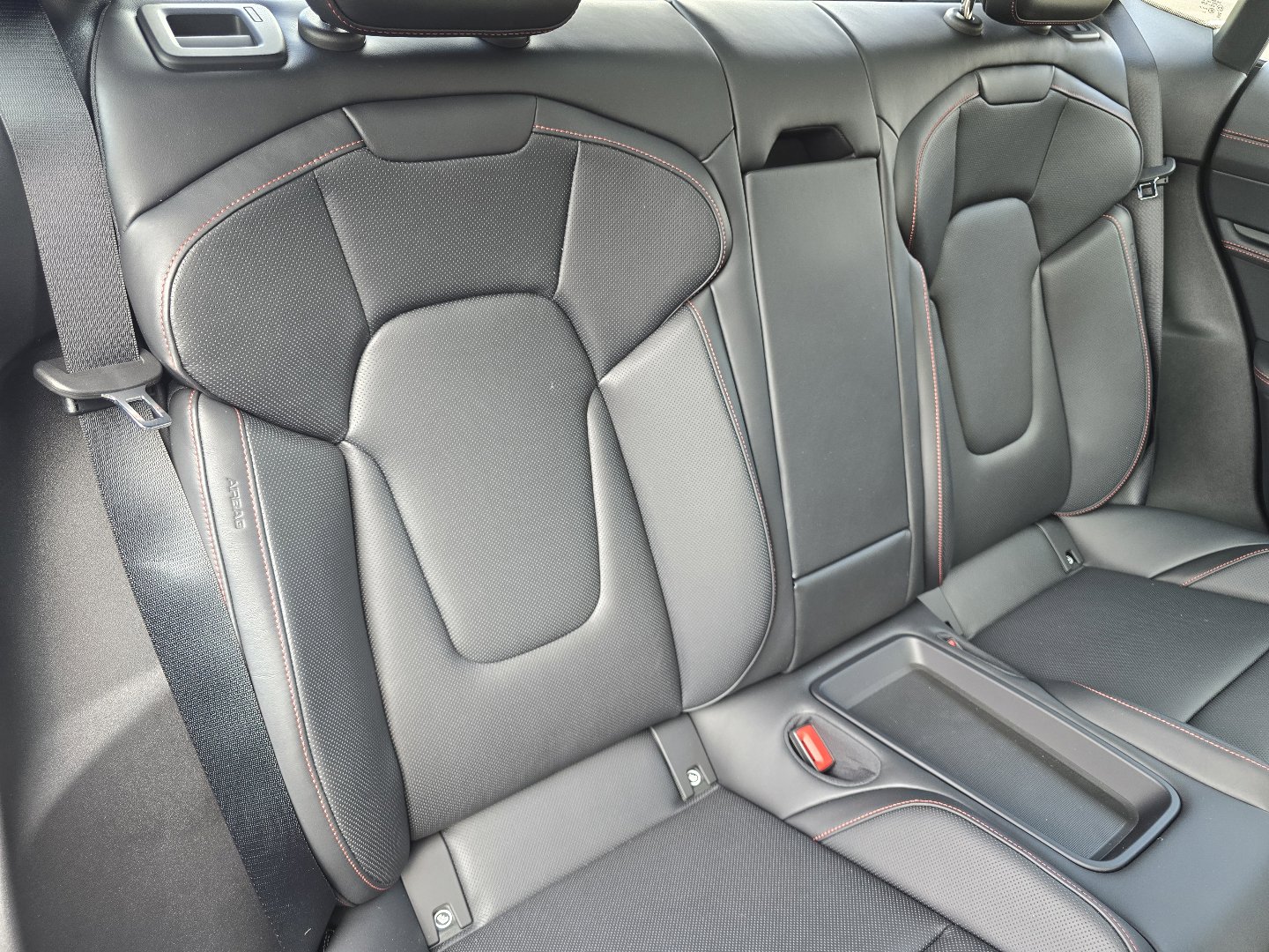 Used 2026 Porsche Taycan 4S image 36