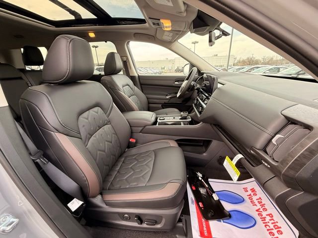 New 2026 Nissan Pathfinder Platinum w/ Cargo Package image 20