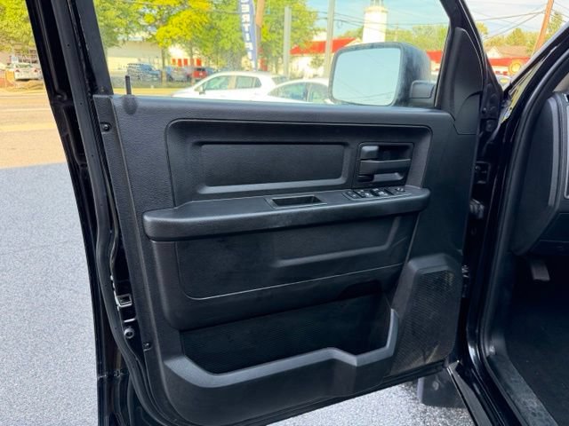 Used 2019 RAM 1500 Express AWD/4WD image 8