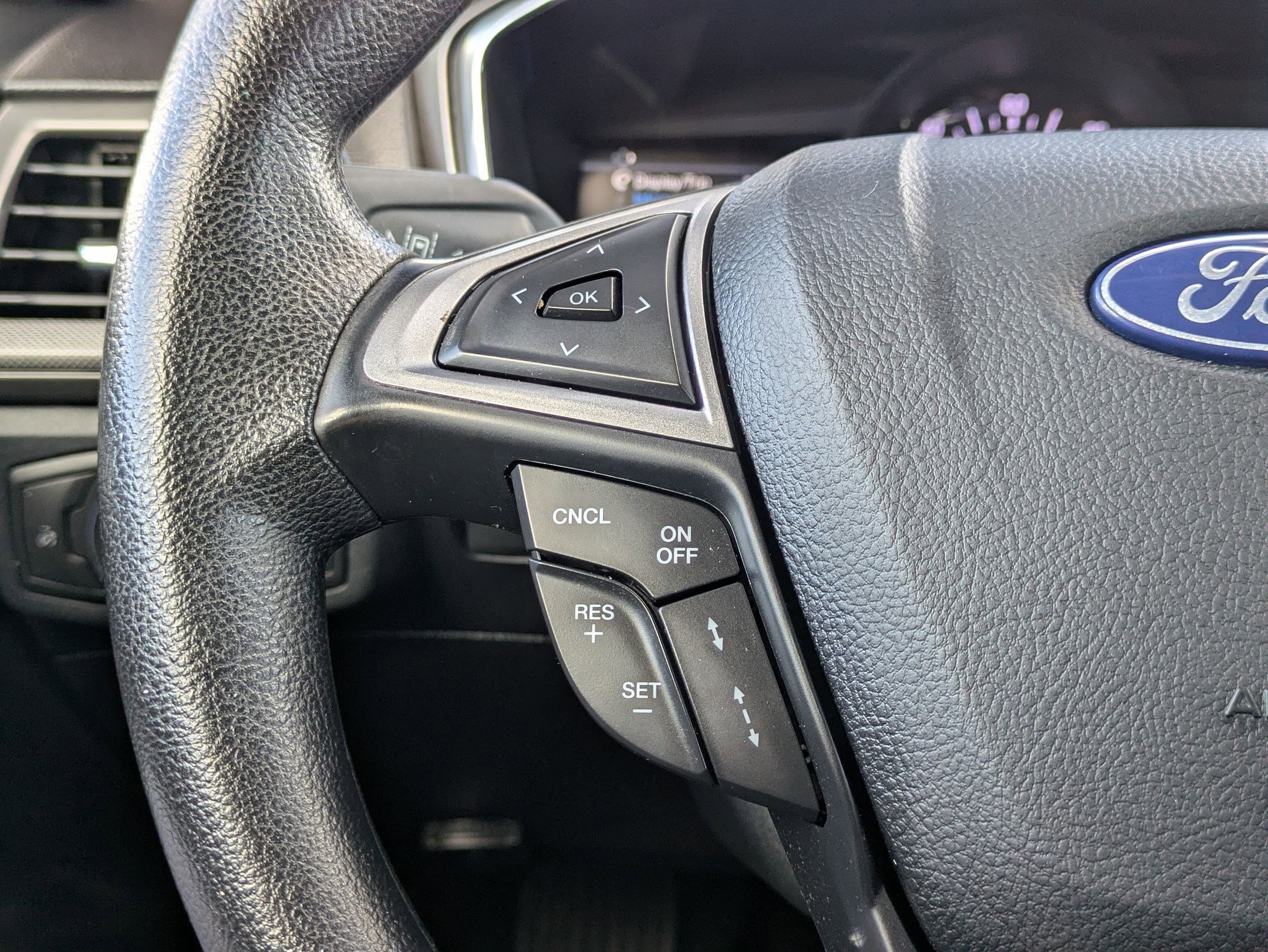 Used 2020 Ford Fusion SE image 14