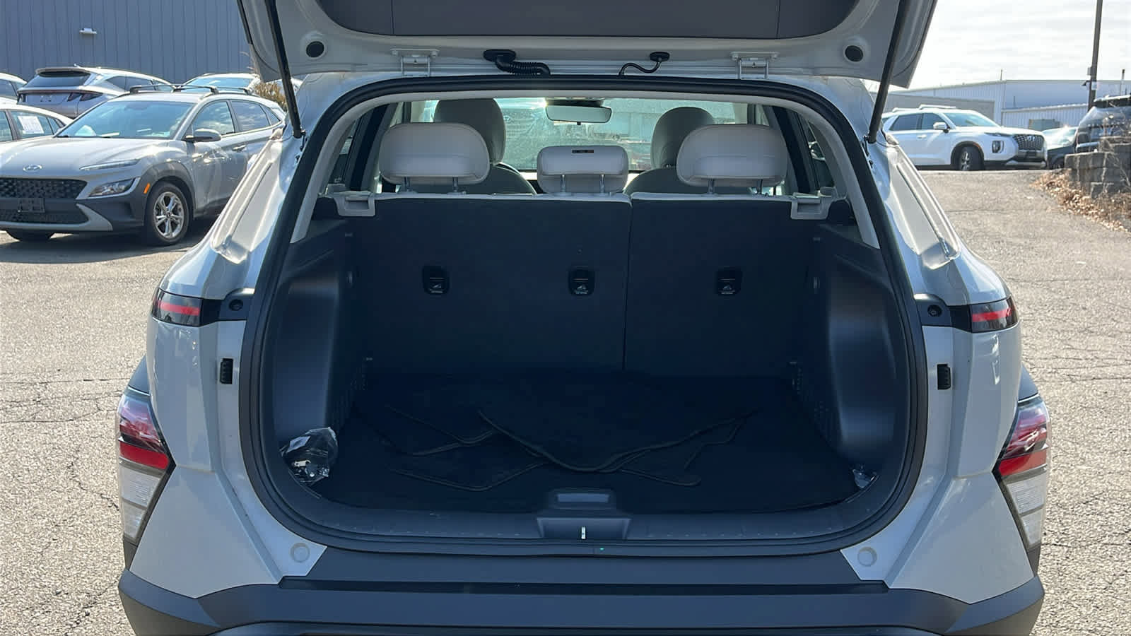 Used 2024 Hyundai Kona SEL image 23