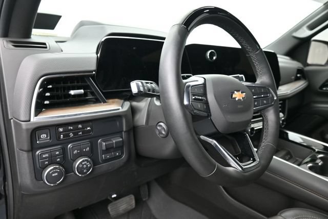 Used 2025 Chevrolet Tahoe High Country w/ Sun And Tow Package AWD/4WD image 24