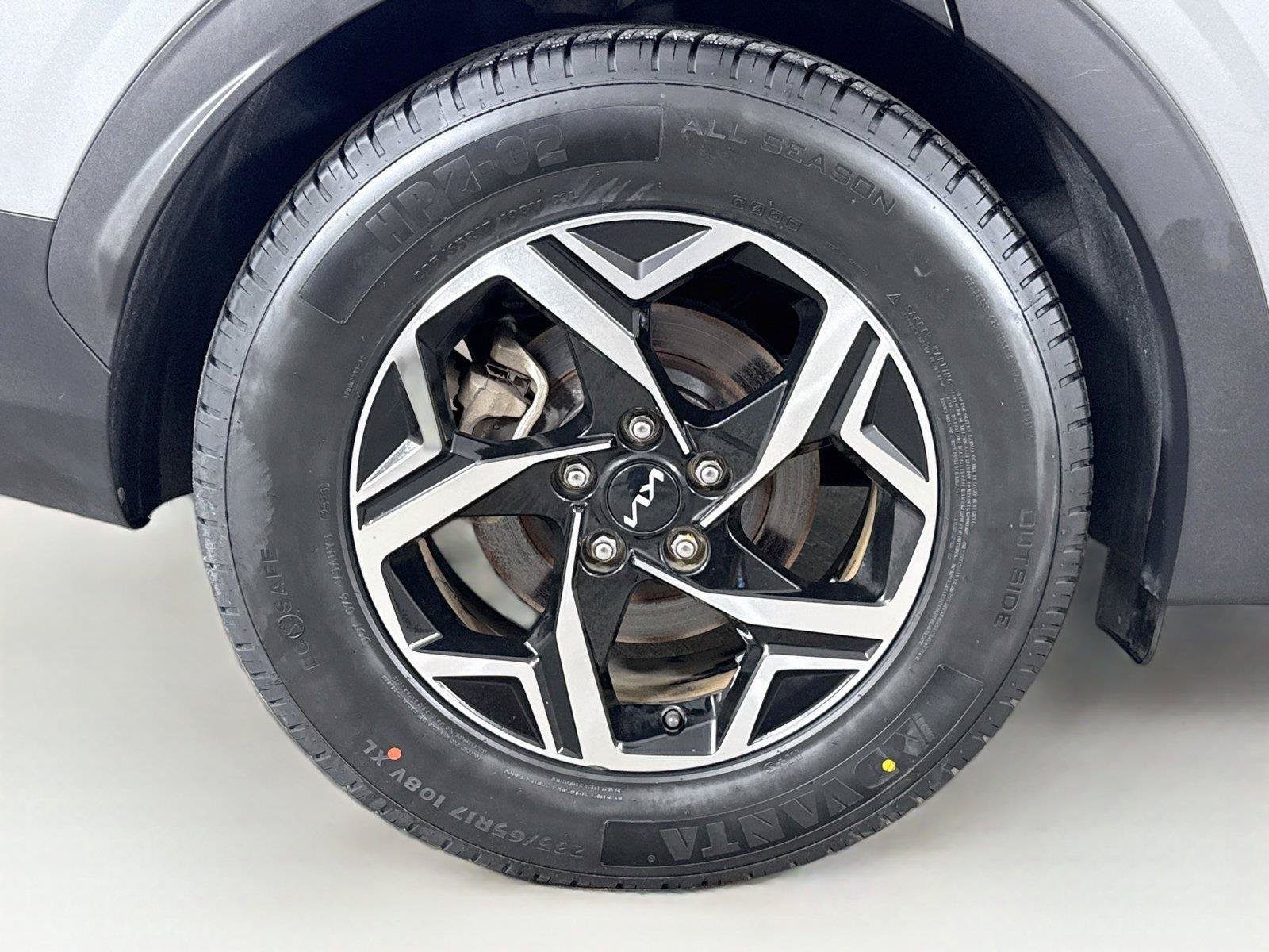 Used 2024 Kia Sportage LX FWD image 36