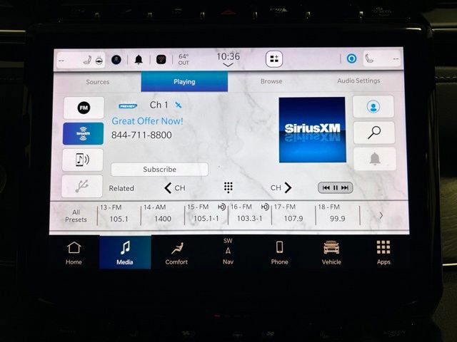 Used 2023 Jeep Grand Cherokee Overland AWD/4WD image 30