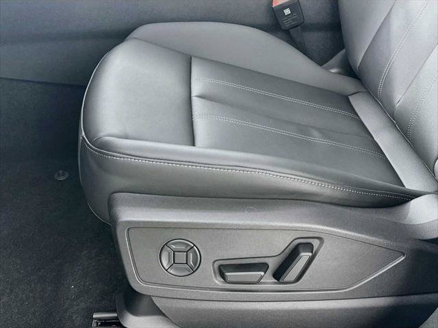 Certified 2025 Audi Q5 Premium w/ Premium Plus AWD/4WD image 17