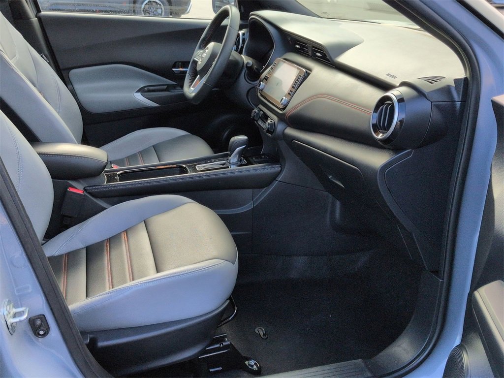 Used 2023 Nissan Kicks SR w/ SR Premium Package image 19