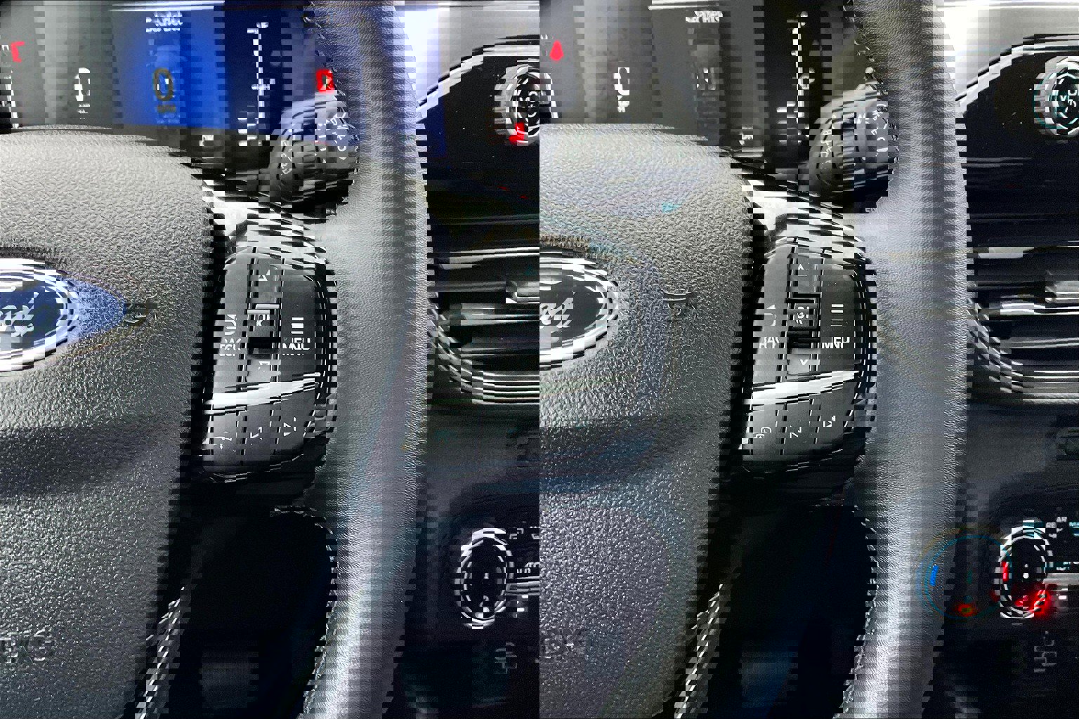 Used 2024 Ford Escape Active w/ Cold Weather Package image 23