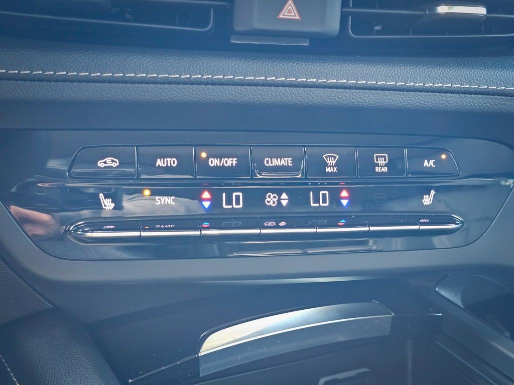 Certified 2023 Buick Envision Essence AWD/4WD image 24