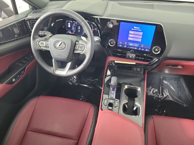 Used 2024 Lexus NX 250 FWD w/ Towing Package (2000 Lbs) image 15