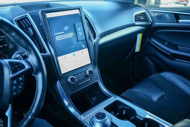 Used 2022 Ford Edge ST image 41