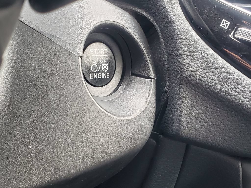 Used 2019 Jeep Compass Limited AWD/4WD image 16