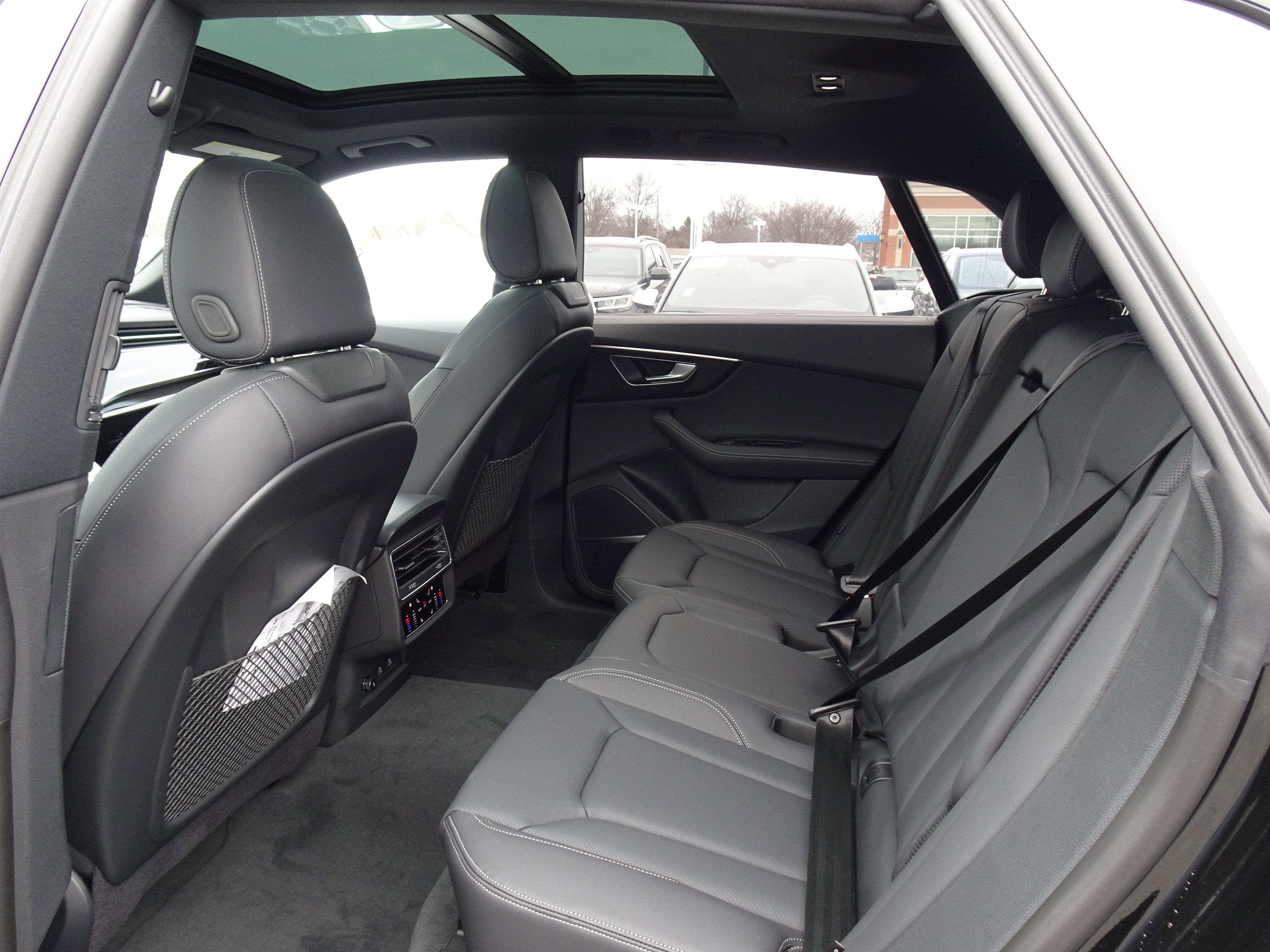 New 2026 Audi Q8 Premium Plus image 6