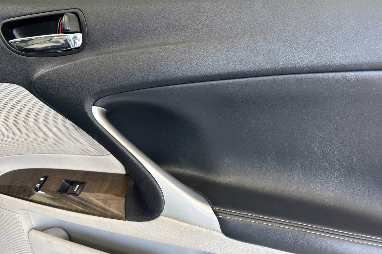 Used 2012 Lexus IS 250 w/ Premium Pkg Value Edition RWD image 21