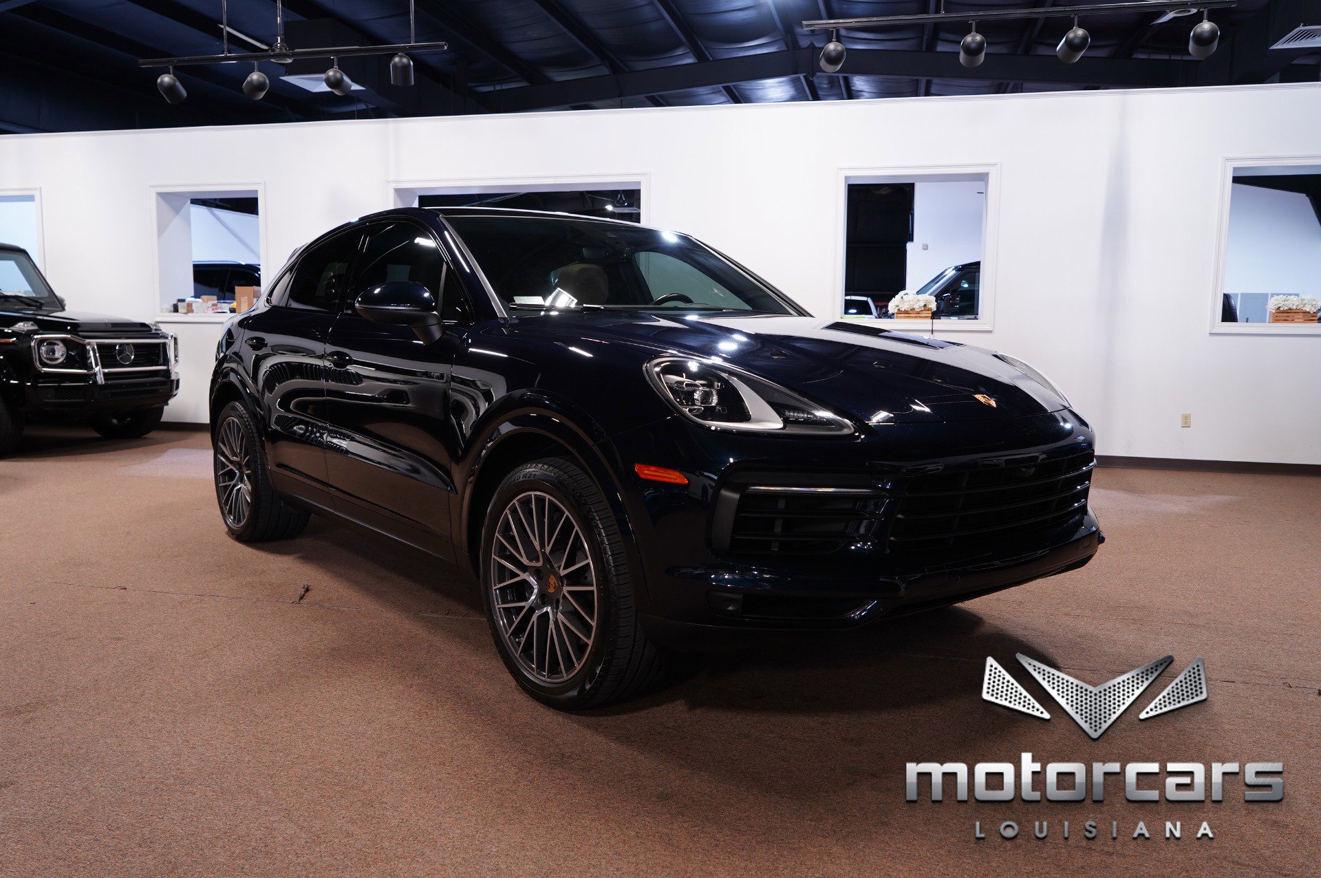 Used 2021 Porsche Cayenne Coupe w/ Premium Package image 9