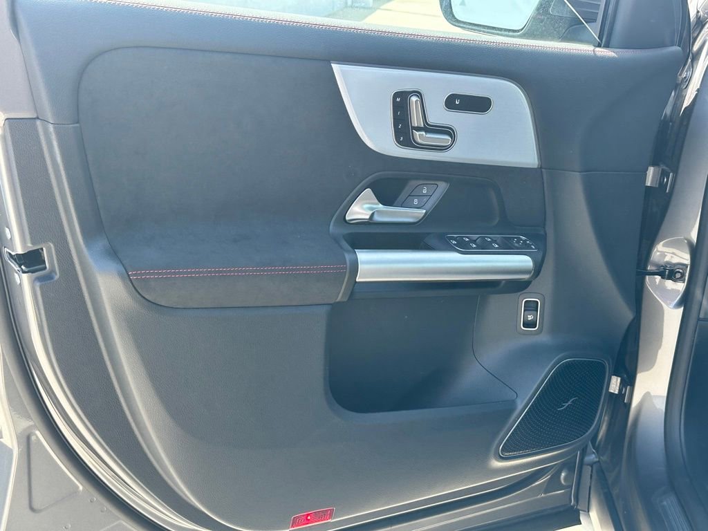 New 2025 Mercedes-Benz GLA 35 AMG 4MATIC image 18